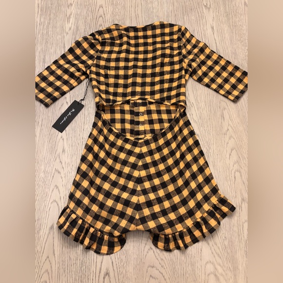 NWT For Love & Lemons Plaid Print V-Neck Open Back Romper Size M - Picture 2 of 12